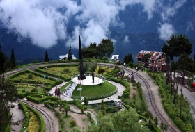 Honeymoon in Darjeeling at best price